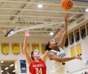 Điểm tin thể thao học đường: Max Robenalt tỏa sáng, Burlingame thắng lớn