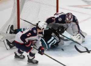 Cầu thủ Ty Dellandrea của Sharks bị chấn thương, phải nghỉ thi đấu 2 Cầu thủ Ty Dellandrea của Sharks bị chấn thương, phải nghỉ thi đấu