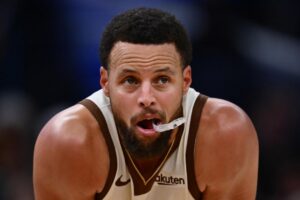 Stephen Curry góp mặt cùng huyền thoại tại trận All-Star