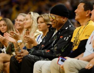 Tử vi ngày 14/01/2026: LL Cool J khuyến khích bạn đón nhận thay đổi