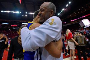 Dell Curry sẽ được vinh danh lớn tại Hornets