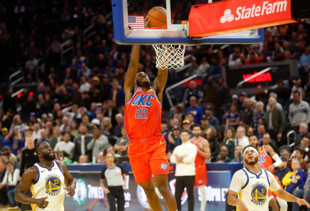 Thunder hết đà chiến thắng, đối đầu với Warriors thiếu người 1 BNG L WARRIORS 1203 22