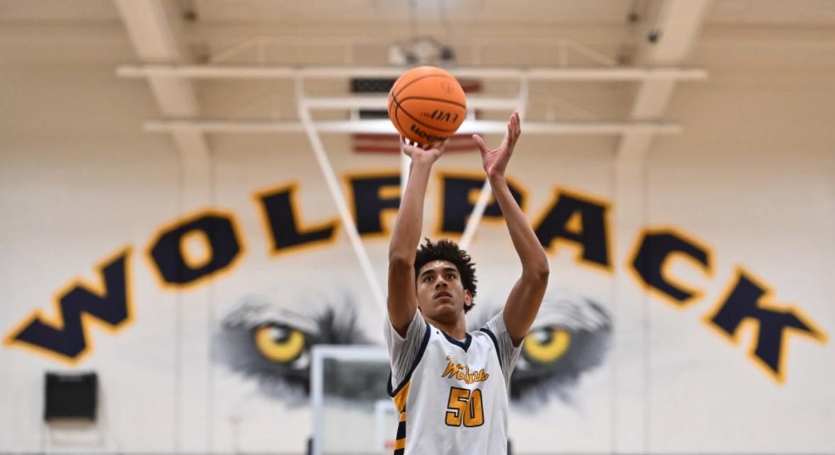 BNG L YVHOOPSFEATURE 0115 08