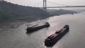 Chuyên gia cảnh báo về thuế quan mới của Tổng Thống Donald Trump đối với châu Âu