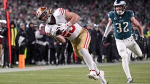 49ers thắng Eagles, tiến vào vòng đấu tiếp theo gặp Seahawks 21 49ers thắng Eagles, tiến vào vòng đấu tiếp theo gặp Seahawks