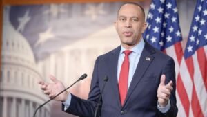 Jeffries: Dân chủ không giúp thông qua nhanh gói tài trợ Thượng viện, có thể kéo dài đóng cửa chính phủ