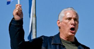 Tổng Thống Maduro Venezuela đến New York sau khi bị bắt 6 Tổng Thống Maduro Venezuela đến New York sau khi bị bắt