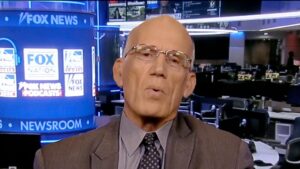 Nhà bình luận bảo thủ Victor Davis Hanson tiết lộ các biến chứng nghiêm trọng sau phẫu thuật ung thư 5 Nhà bình luận bảo thủ Victor Davis Hanson tiết lộ các biến chứng nghiêm trọng sau phẫu thuật ung thư