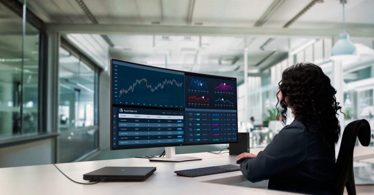 Dell UltraSharp 52 Thunderbolt Hub Monitor 2