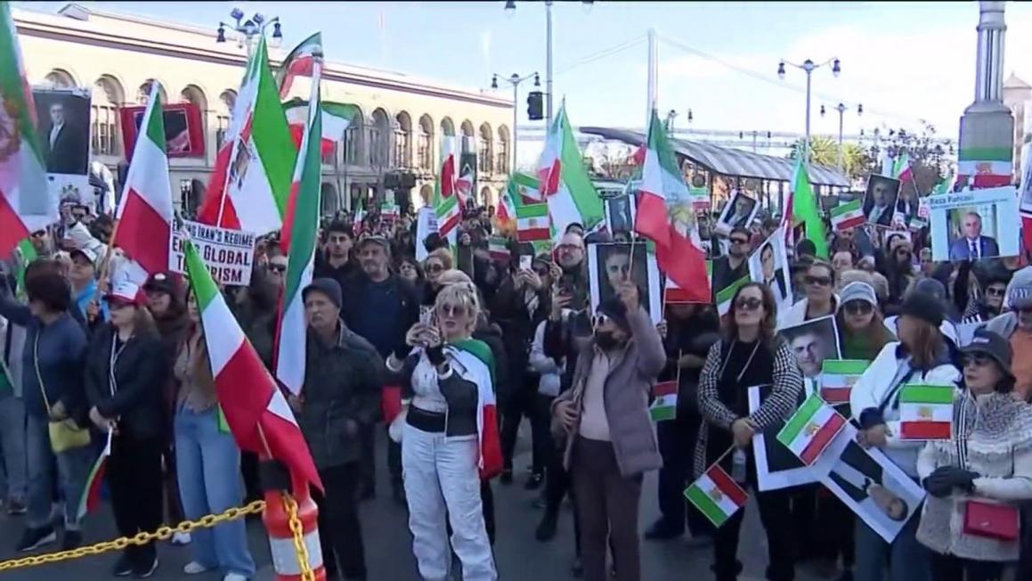 Demonstrators in San Francisco call for regime change in Iran