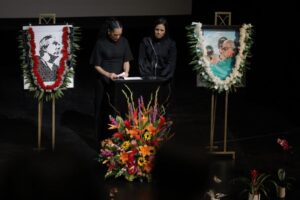 Oakland Tưởng Niệm Huấn Luyện Viên John Beam, Người Thầy Của Hàng Ngàn Người