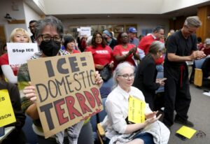 Thêm một quận ở Vùng Vịnh tạo ‘vùng cấm ICE’ sau vụ giết người ở Minneapolis