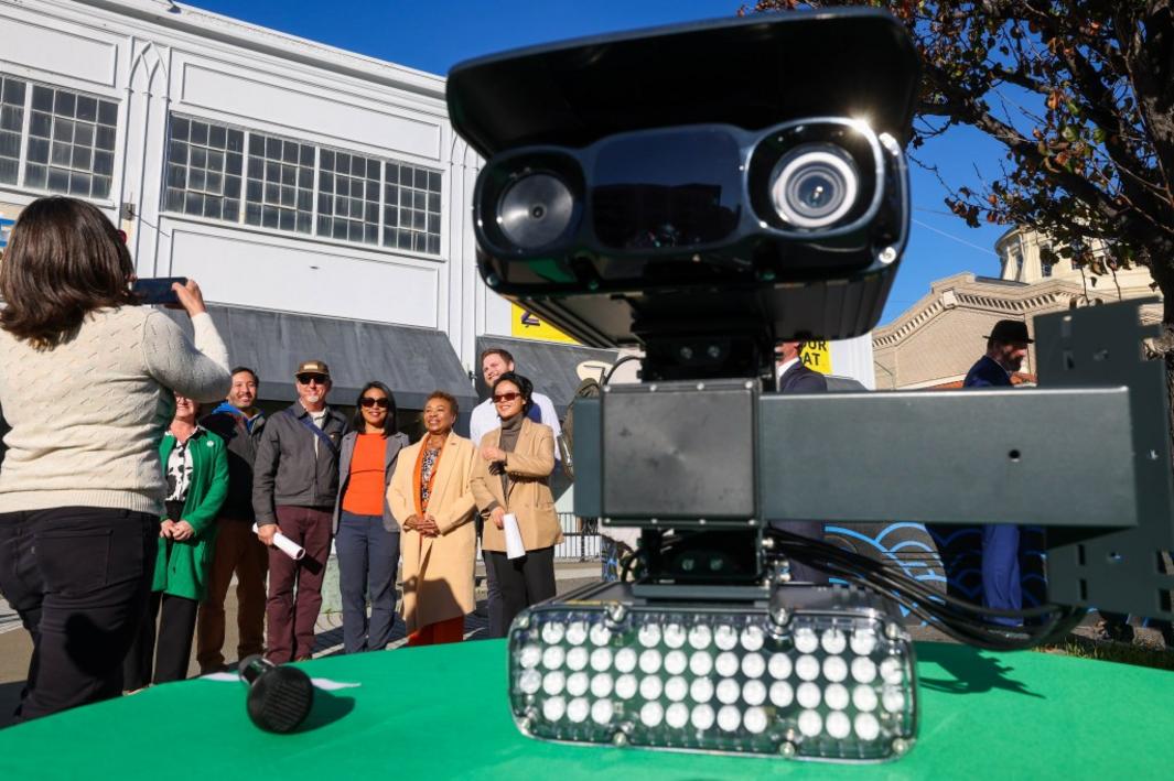 EBT L OAKCAMS 0117 3