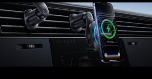 ESR OmniLock: Sạc Qi2.2 Tốc Độ Cao Cho Xe Hơi