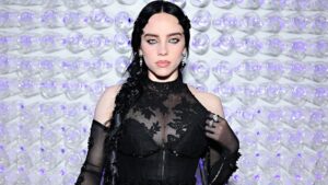 Biểu tình chống ICE bị chỉ trích trong bài phát biểu của Billie Eilish