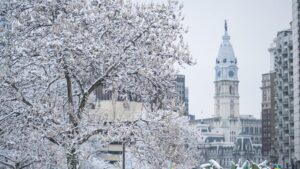 Dự kiến cấm đường quanh Tòa Thị Chính ở Trung Tâm Philadelphia để nhân viên dọn tuyết 5 Dự kiến cấm đường quanh Tòa Thị Chính ở Trung Tâm Philadelphia để nhân viên dọn tuyết