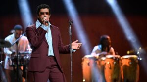 Xem trước trailer chương trình Halftime Super Bowl LX của Bad Bunny