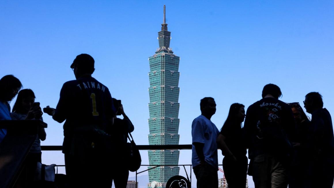 Alex Honnold Trì hoãn Leo Taipei 101 vì Thời tiết 1 GettyImages 2255600530 e1769217031339 1