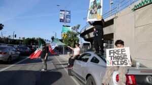 Biểu tình toàn quốc phản đối chính sách nhập cư của Tổng Thống Donald Trump