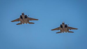 Máy bay quân sự sẽ bay trên South Bay để diễn tập chuẩn bị cho Super Bowl 10 Máy bay quân sự sẽ bay trên South Bay để diễn tập chuẩn bị cho Super Bowl