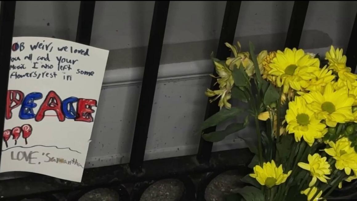 Grateful Dead fans in San Francisco honor Bob Weir 1