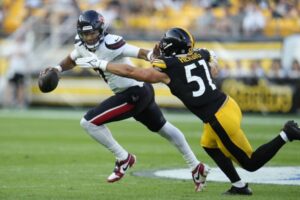 Vegas Đánh Giá Trận Đấu Playoff của Texans và Steelers