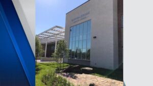 HISD mở rộng chương trình nghề cho 16 ngành có nhu cầu cao qua Trung tâm Barbara Jordan 12 HISD mở rộng chương trình nghề cho 16 ngành có nhu cầu cao qua Trung tâm Barbara Jordan