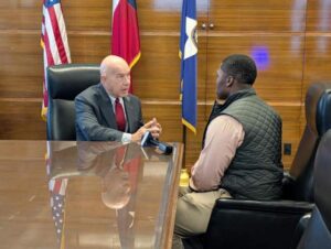 Thị trưởng Houston: Thành phố không phải Minneapolis giữa những lo ngại về nhập cư