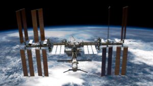 NASA Ra Lệnh Phi Hành Đoàn ISS Trở Về Sớm Vì Lý Do Y Tế