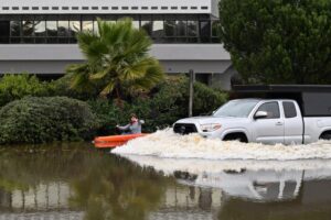 Lũ lụt ở Marin gây gián đoạn lớn đến dịch vụ 911