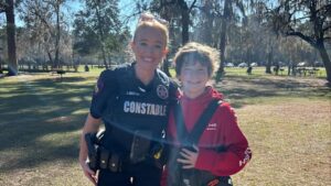 Cậu bé Tomball cứu rùa, được vinh danh ‘Anh hùng Cộng đồng’