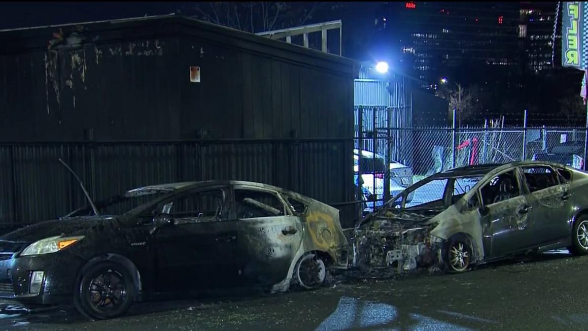 Multiple parked vehicles set on fire near downtown San Jose 1