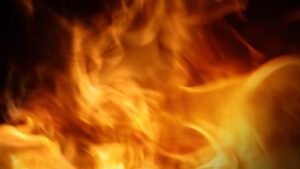 Cứu hỏa tại kho hàng ở Tây Nam Houston