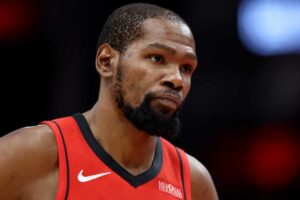 Kevin Durant sắp lập kỷ lục ghi điểm mới trong sự nghiệp