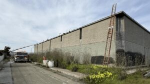 Lính Cứu Hỏa San Francisco Dập Tắt Đám Cháy Tại Tòa Nhà Bỏ Hoang