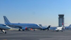 Hậu trường: Xem các đội đặc biệt chuẩn bị cho “cơn bão” chuyến bay Super Bowl