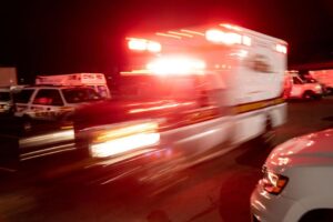 Người lớn tuổi thiệt mạng sau khi xe tông vào xe buýt ở Pacifica