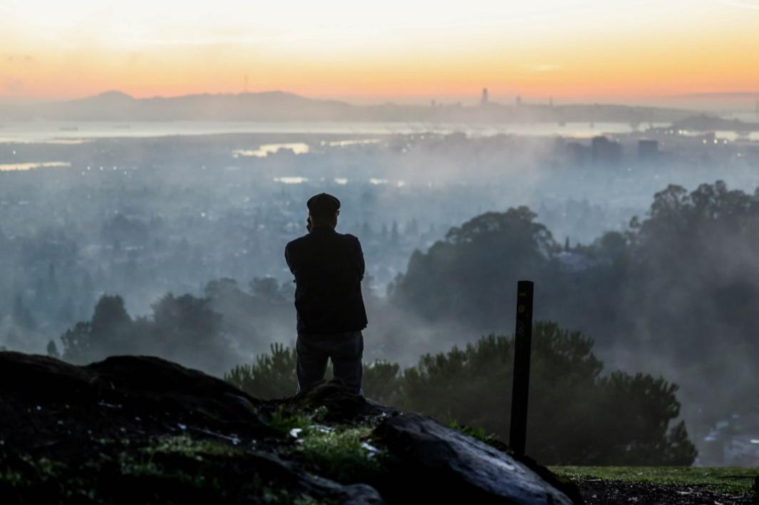 SJM L COASTFOG 0103 1