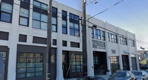 Chung cư Oakland bị tịch thu sau khi chủ nợ không trả được nợ