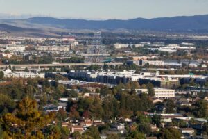 Thượng nghị sĩ vùng Vịnh gia nhập danh sách ứng viên tranh ghế của Eric Swalwell 31 Thượng nghị sĩ vùng Vịnh gia nhập danh sách ứng viên tranh ghế của Eric Swalwell