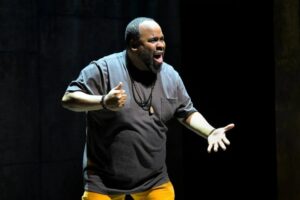 Vở kịch mới tại Berkeley Rep khai thác chủ đề chủng tộc và Shakespeare 21 Vở kịch mới tại Berkeley Rep khai thác chủ đề chủng tộc và Shakespeare