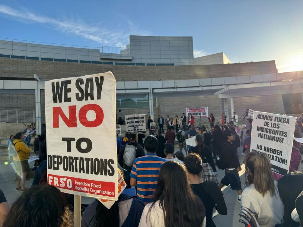 SJM L SJICEPROTEST 01