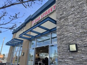 Nhà bán lẻ đồ cũ Nhật Bản mở cửa hàng tại trung tâm mua sắm sầm uất ở San Jose 19 Nhà bán lẻ đồ cũ Nhật Bản mở cửa hàng tại trung tâm mua sắm sầm uất ở San Jose