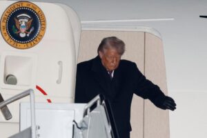 Brooks: Sự sụp đổ sắp tới của Trump