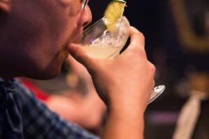 Thử nghiệm ‘Tháng Giêng Khô’ và sự thay đổi thói quen uống rượu của người Mỹ