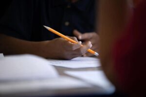 Quan điểm: Các trường đại học California cần ngừng đổ lỗi cho trường K-12 về sự chuẩn bị của sinh viên