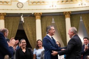 Ông Newsom đối mặt với những thách thức trong ngân sách cuối cùng với tư cách Thống đốc