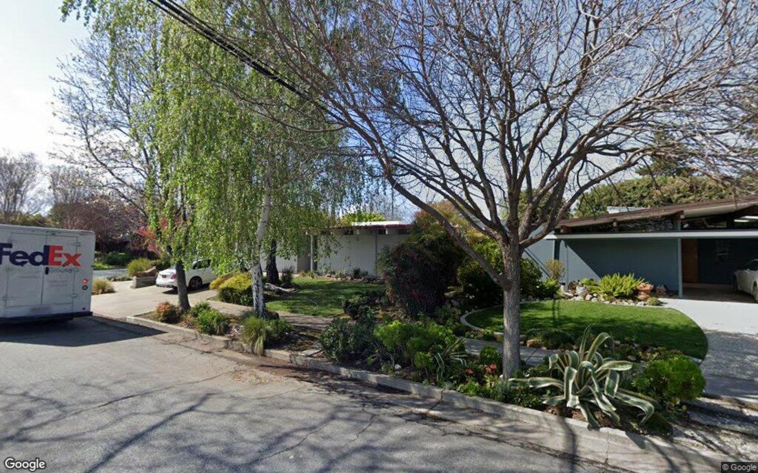 Nhà ở Santa Clara: Căn nhà trên đường Fairorchard Avenue bán được 2.3 triệu đô la 1 Santa Clara County real estate House on Fairorchard Avenue sells for 2.3 million