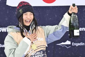 Vận động viên Olympic Chloe Kim bị chấn thương vai, ‘cố gắng lạc quan’ cho Ý