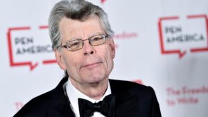 Stephen King ví ICE với Gestapo của Đức Quốc xã giữa làn sóng chỉ trích từ người nổi tiếng